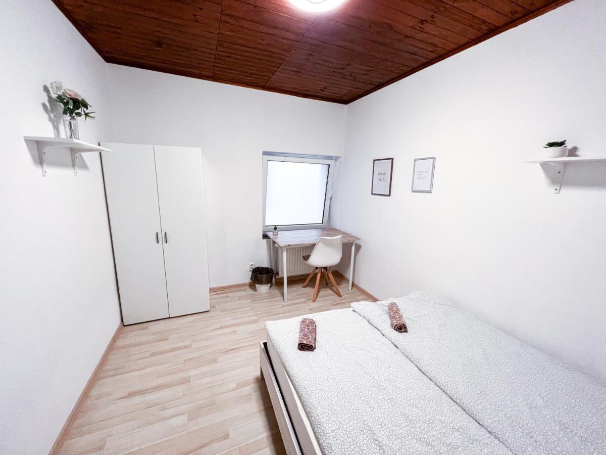 3 Apartments In 1 Location ปราก ภายนอก รูปภาพ