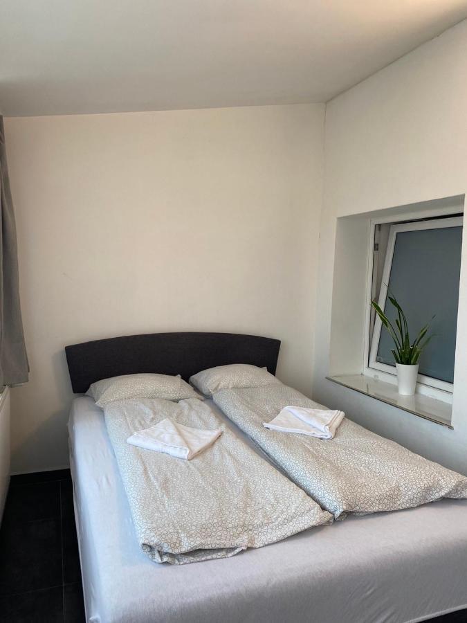 3 Apartments In 1 Location ปราก ภายนอก รูปภาพ