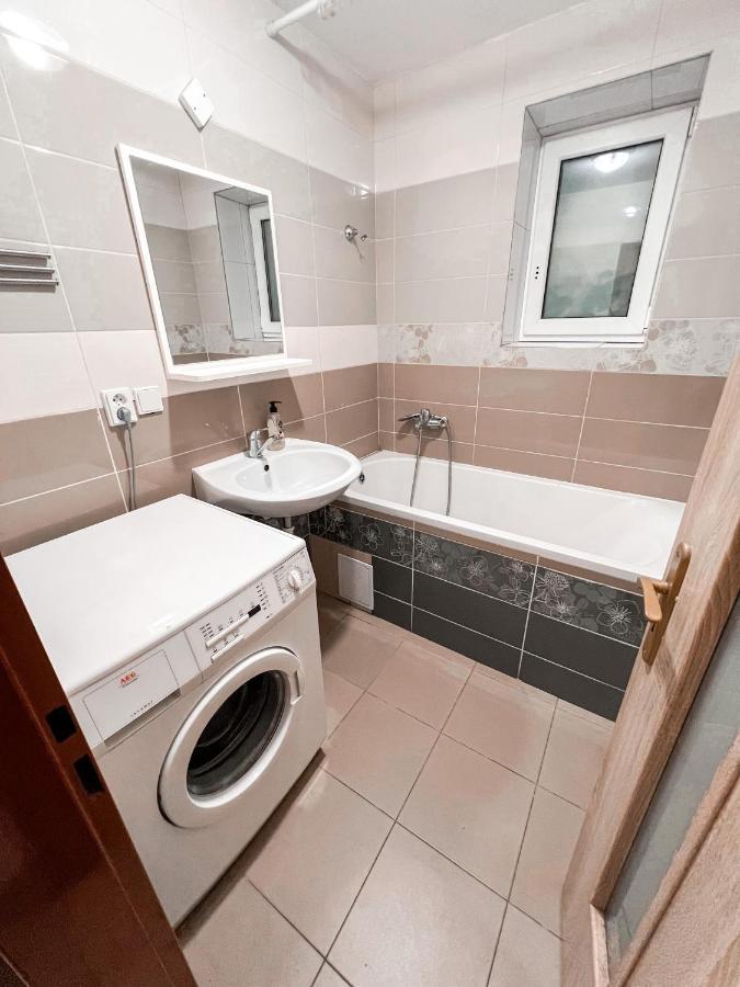 3 Apartments In 1 Location ปราก ภายนอก รูปภาพ